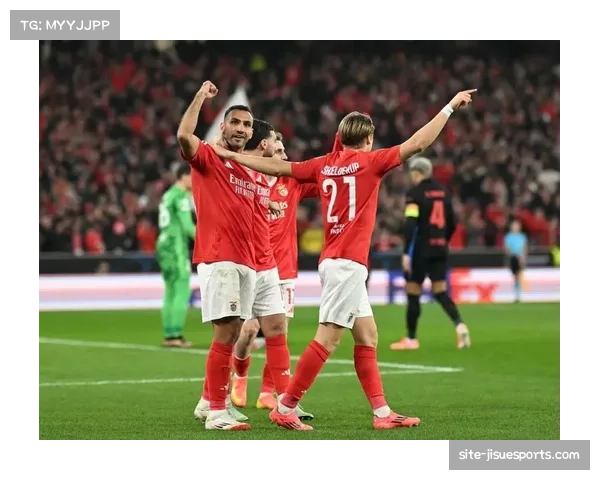 本菲卡主场险胜吉尔维森特 帕夫利迪斯梅开二度助球队紧追前两名