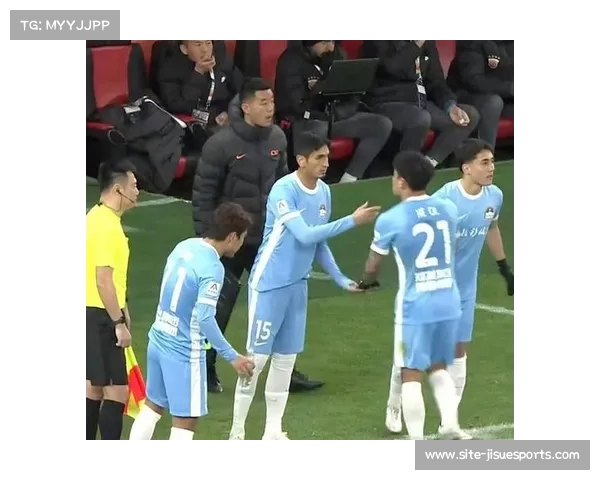 上海海港对阵河南队伤情影响 卫冕冠军中轴线遭遇严重伤病